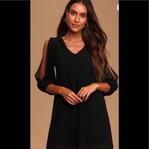 NWT Lulu’s Black Open Long Sleeve Dress